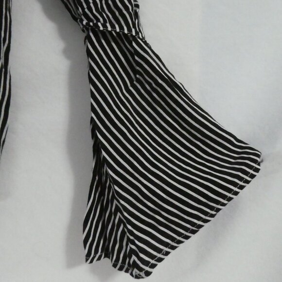 STREETWEAR SOCIETY | medium | Black and White Off The Shoulder Shirt - Picture 16 of 16